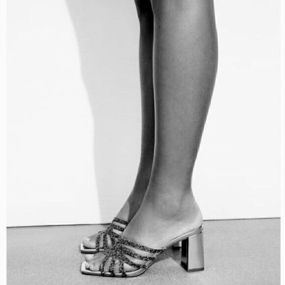 LAST 1!🔥ZARA SPARKLY METALLIC HEELED SANDALS - Picture 4 of 6